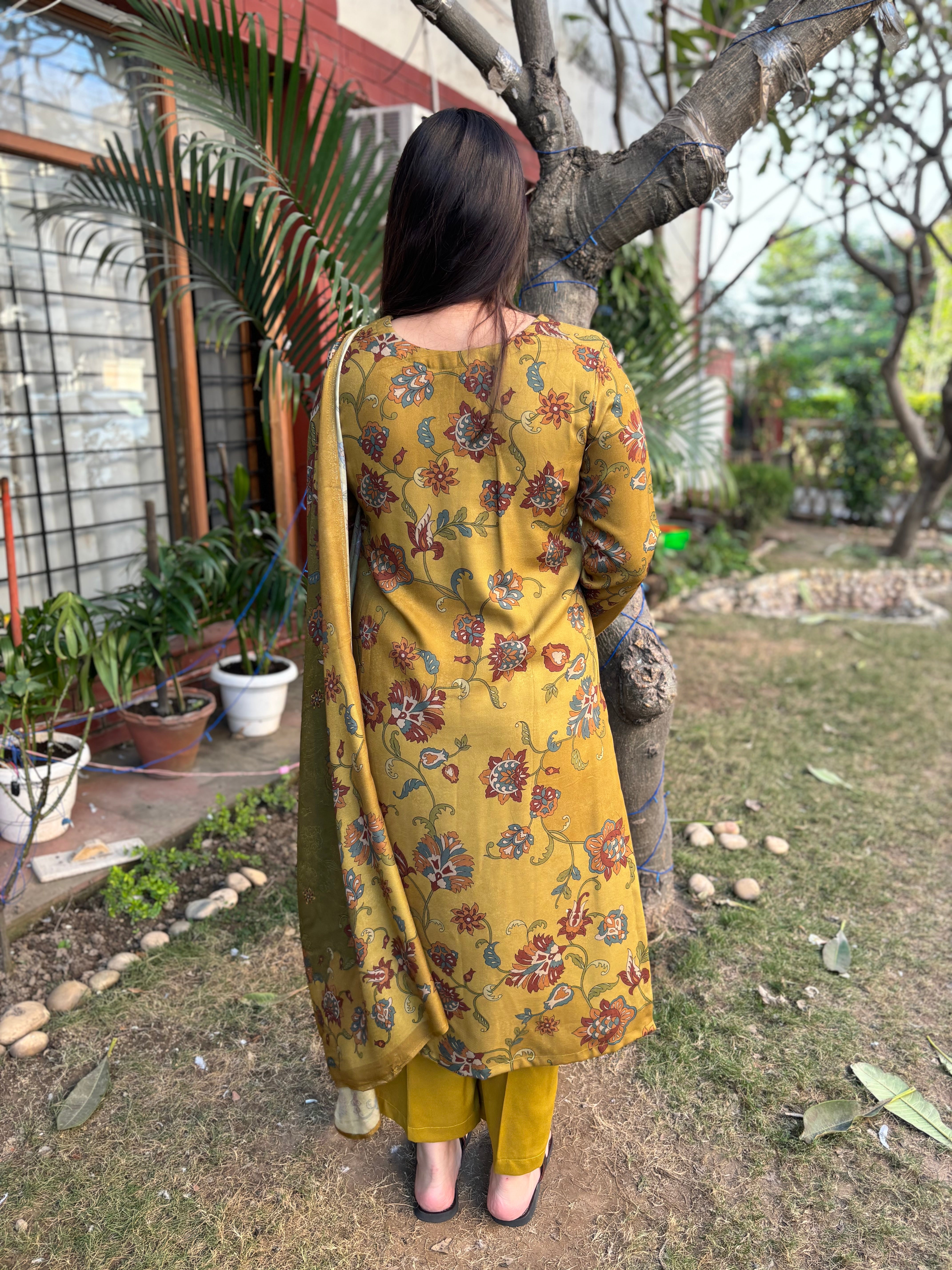 Leaf green Floral Spun suit set