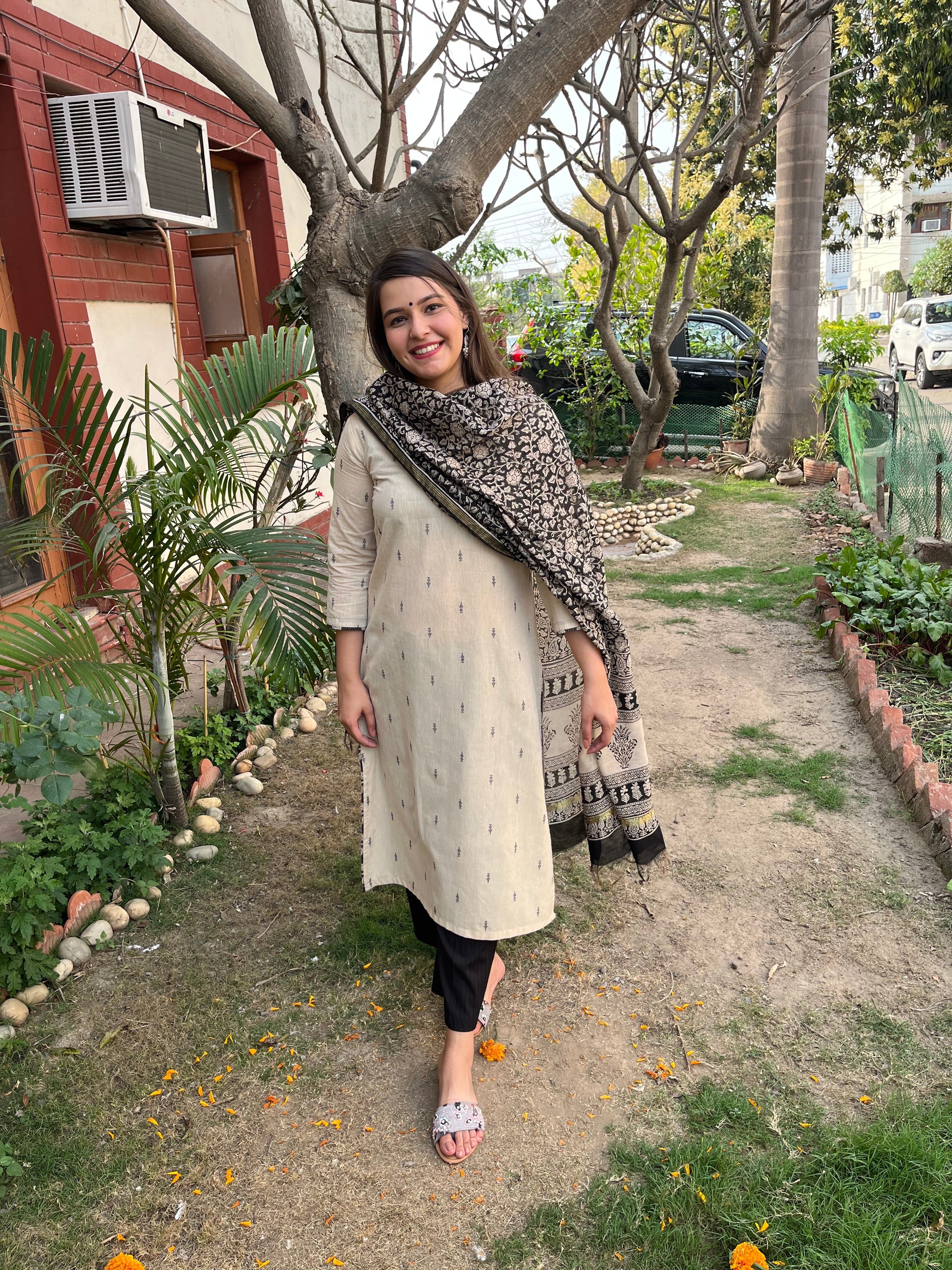 Cream Buti Kurta with Chanderi Duppata