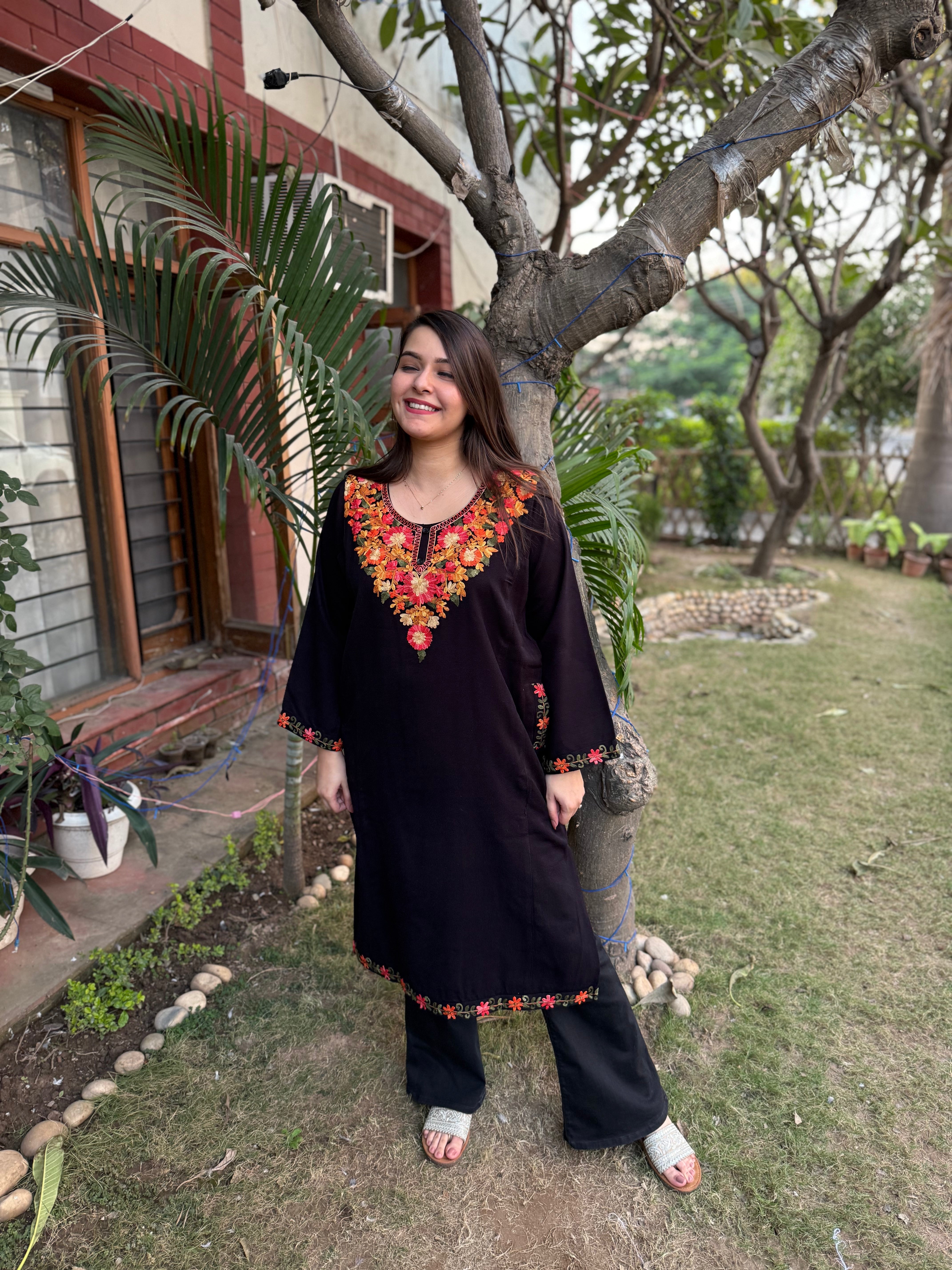 Black embroidered Phiran (Loose fitting)
