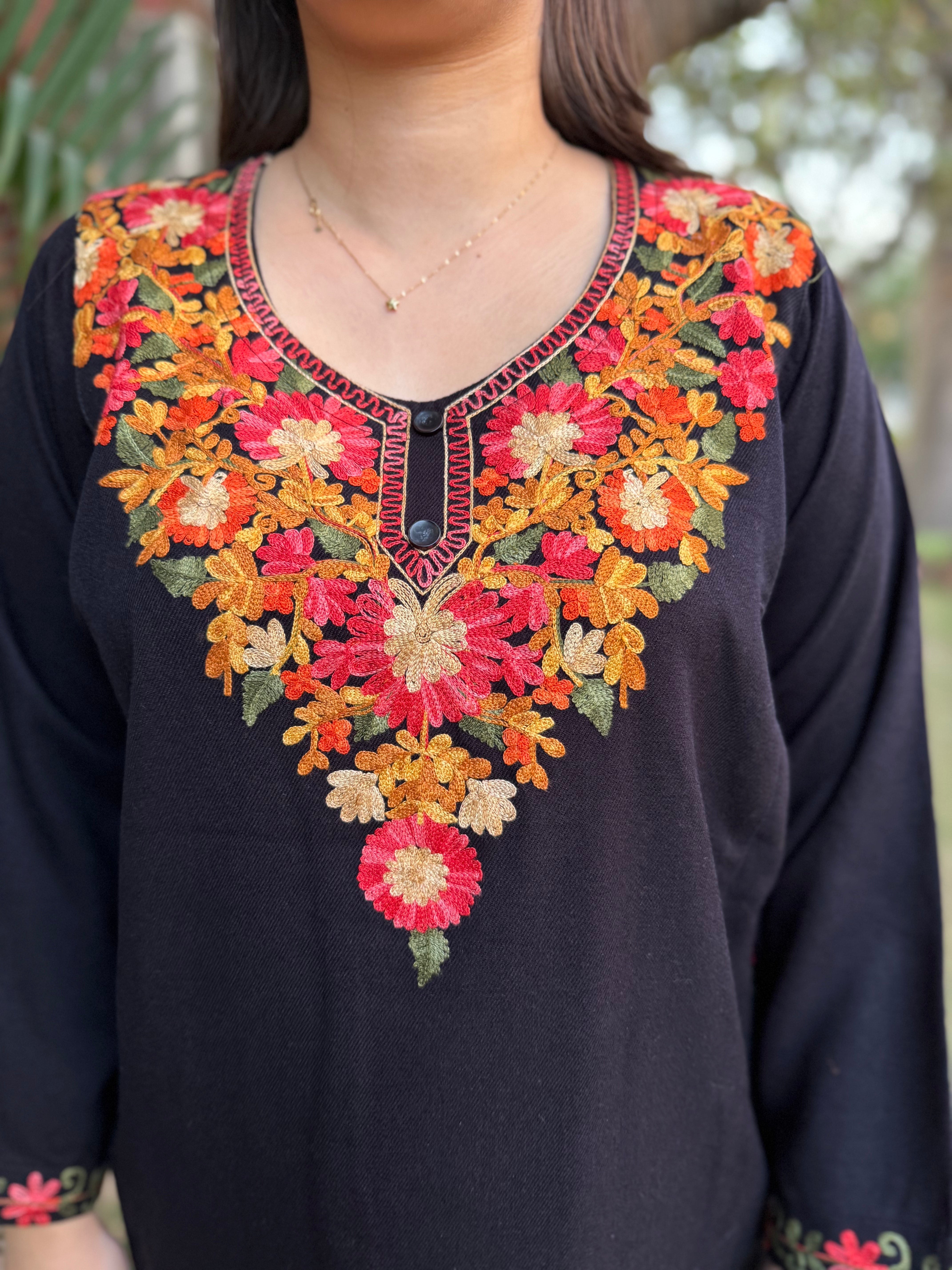 Black embroidered Phiran (Loose fitting)