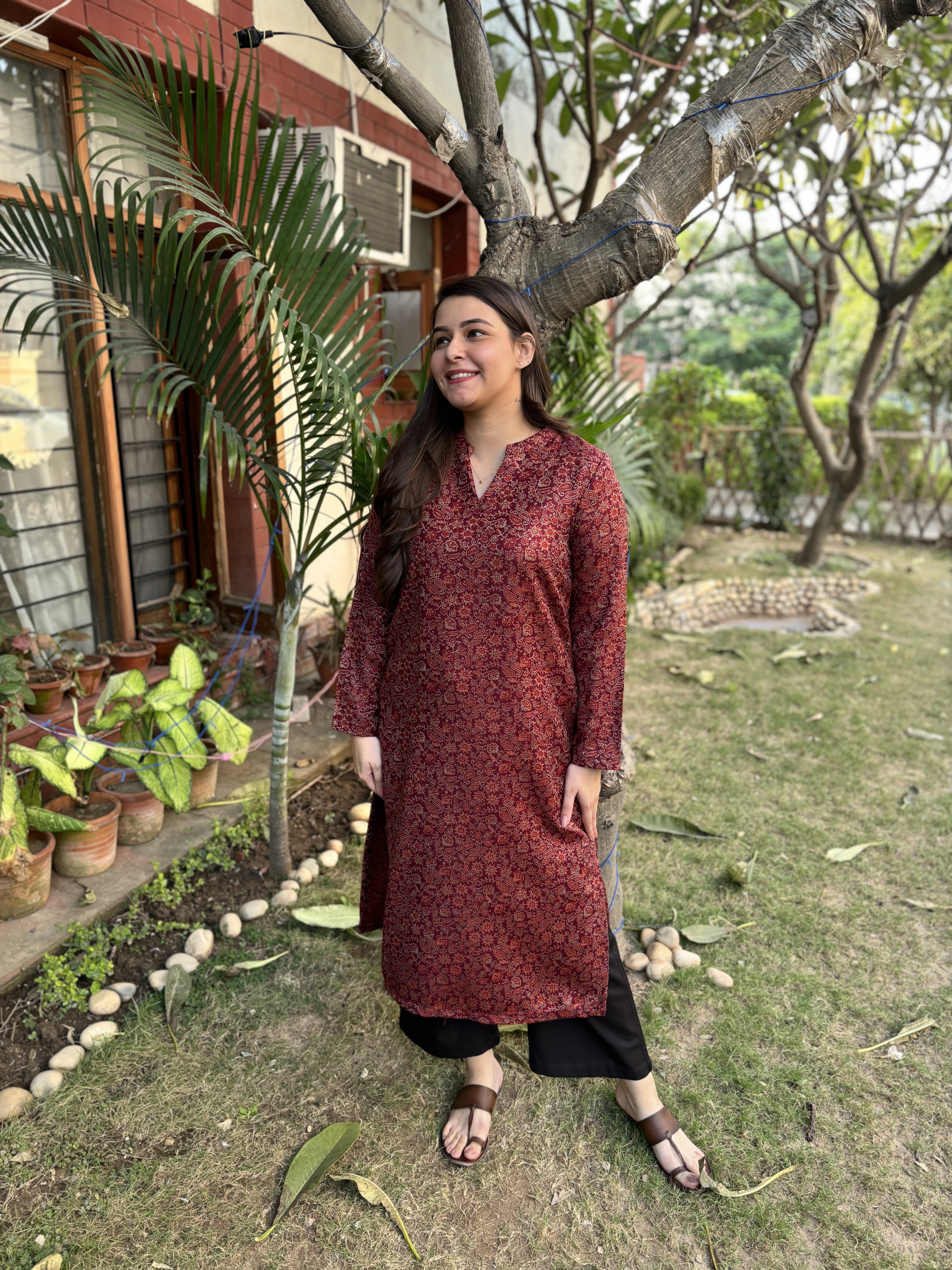 Maroon ambi woollen kurta