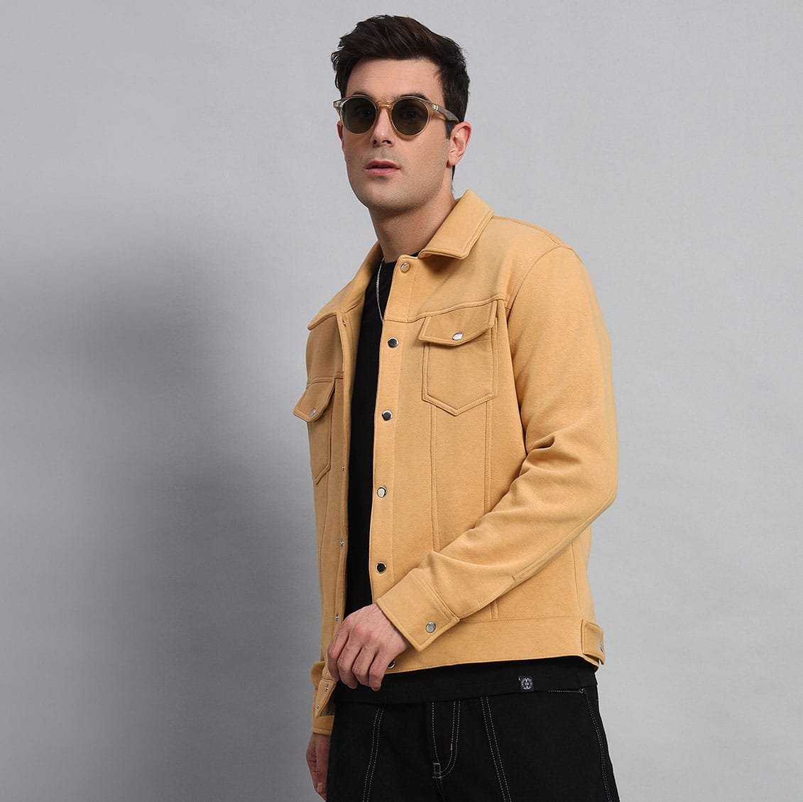 BEIGE TRUCKER JACKET